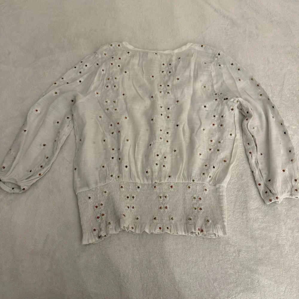 Fig and Flower Embroidered Cottagecore Top White Floral Boho Peasant Size XL - Picture 8 of 8